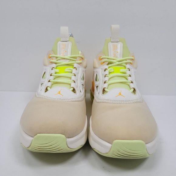 Air Jordan Air Max 200 XX 2019 Women's Barely Volt Shoes AV5186-101 US Size 10.5 - Picture 3 of 8